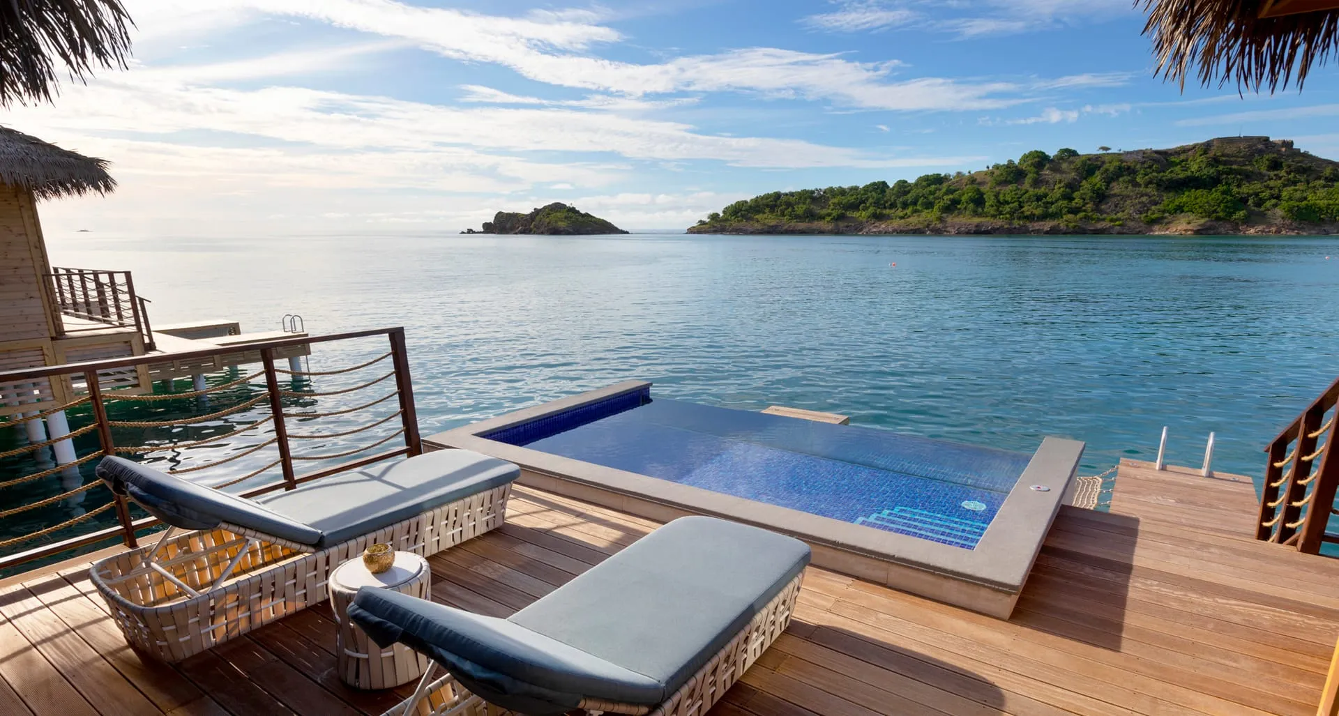Diamond Club™ Chairman Overwater Suite