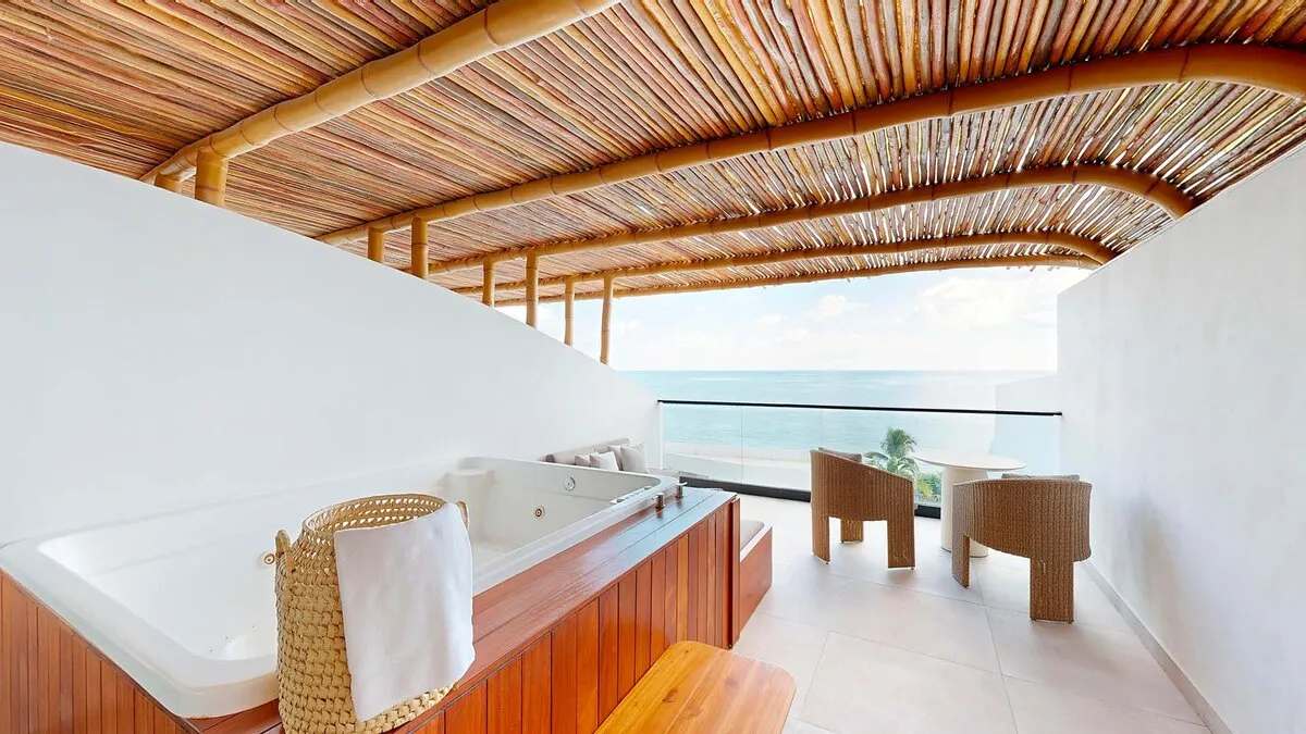 Friends & Family Oceanfront Room