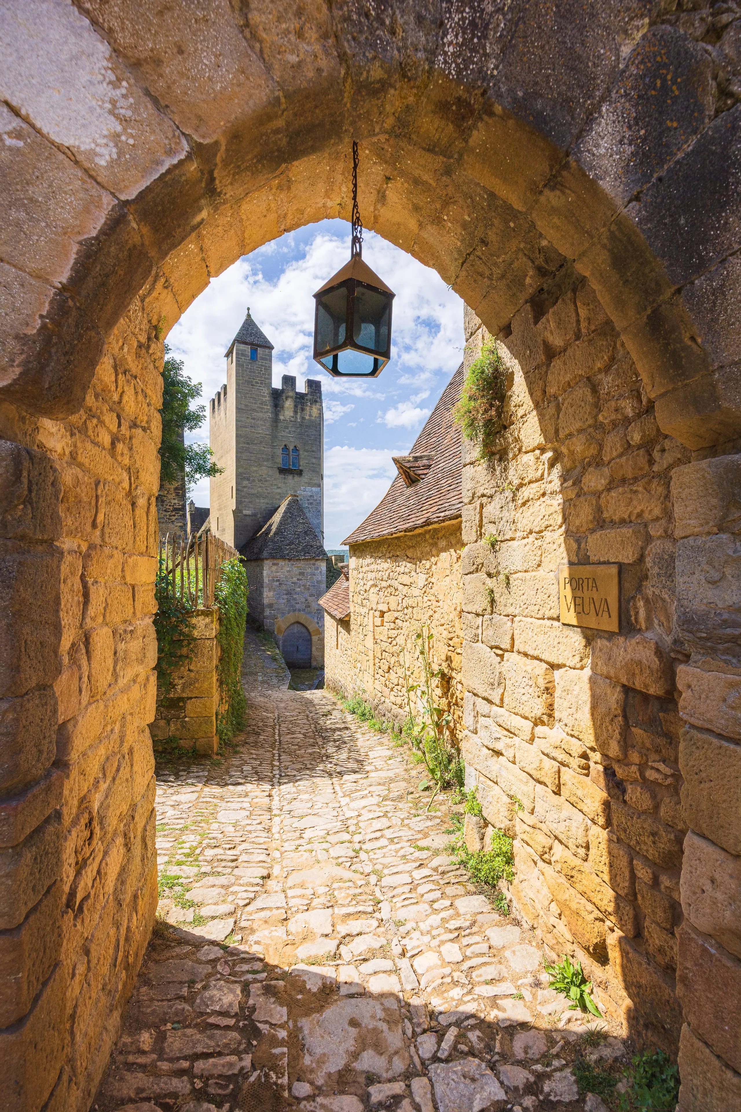 Departure or Continue to Bordeaux, Cognac or the Loire