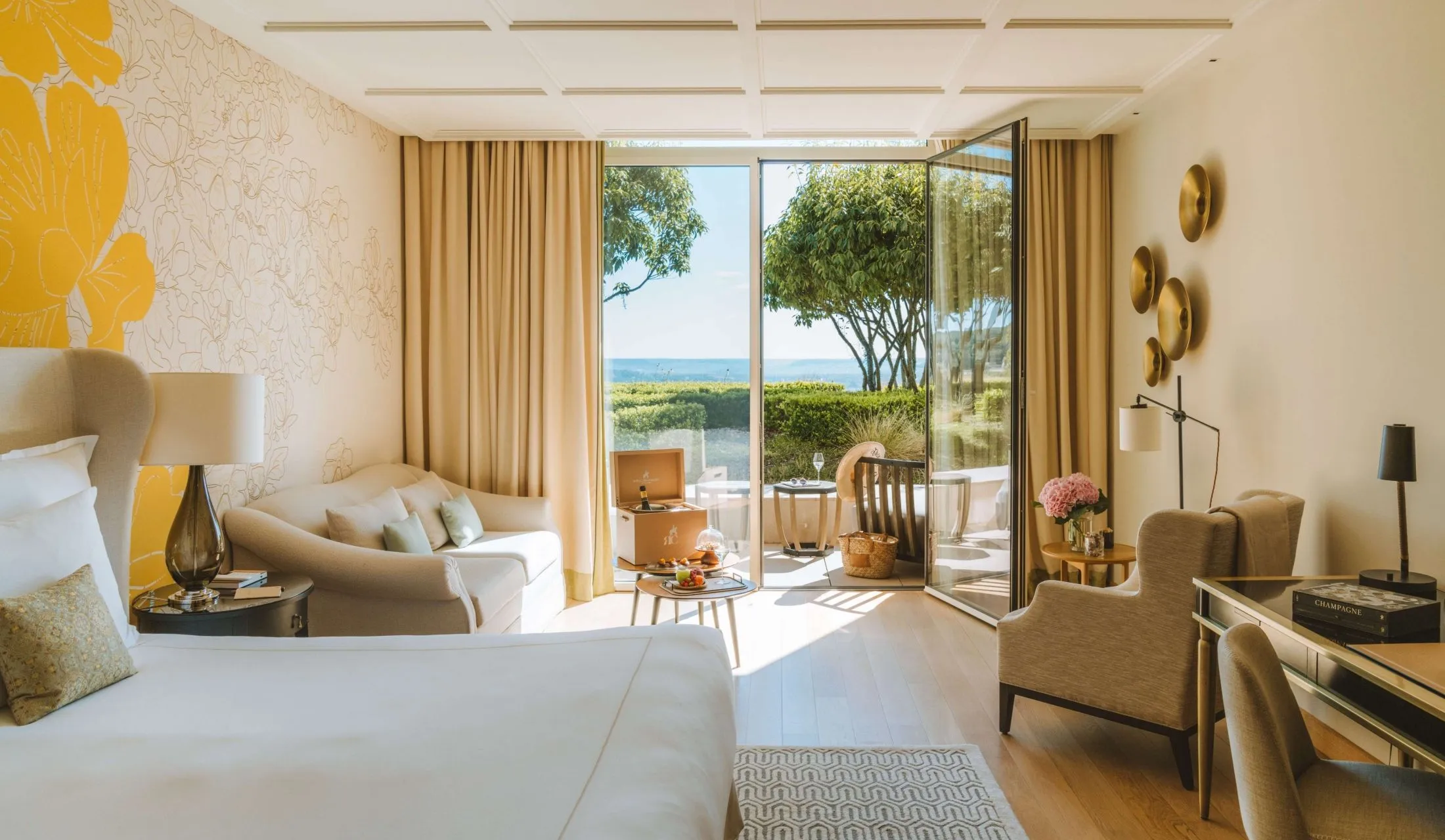 Royal Champagne Hotel & Spa
