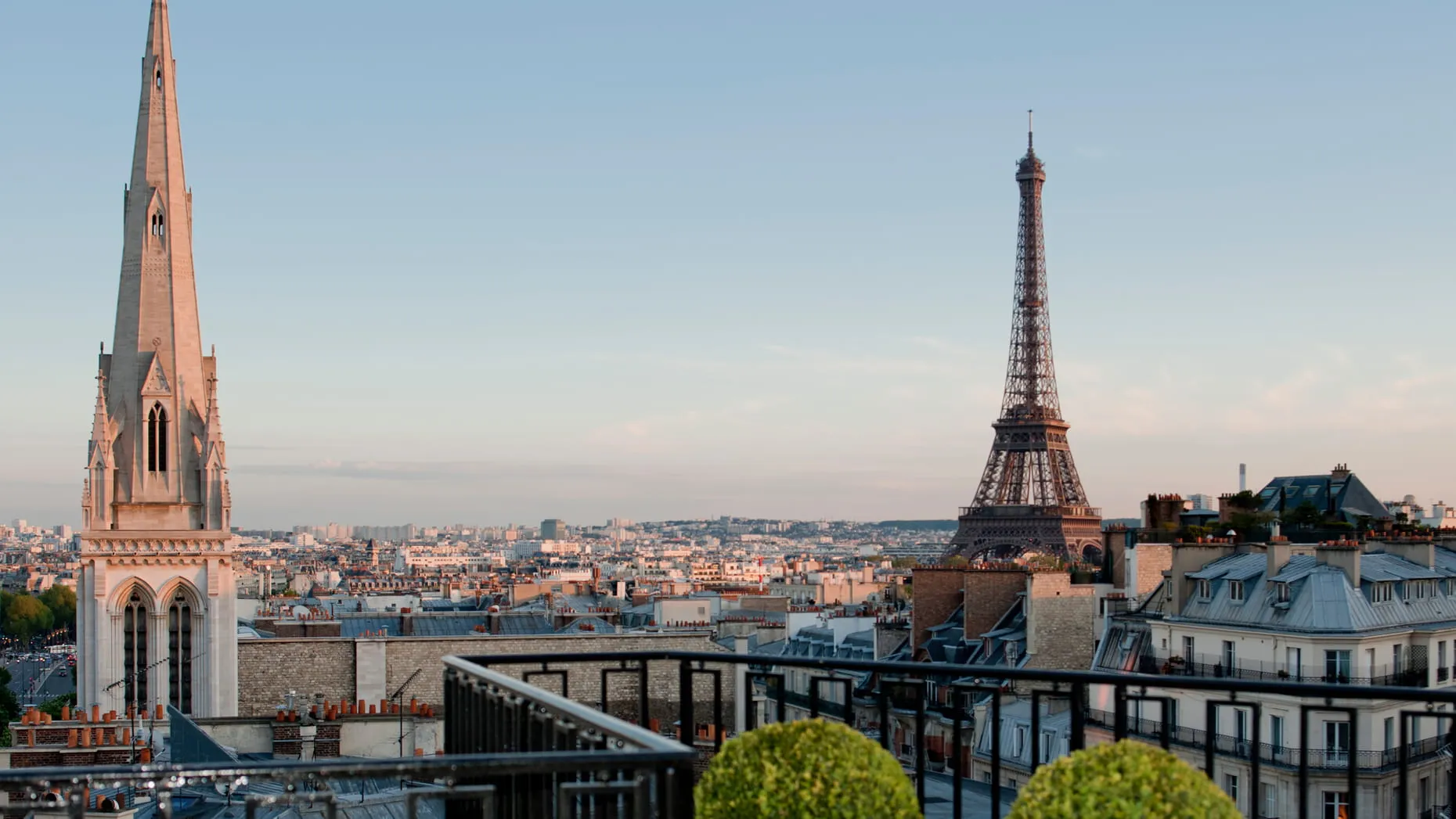 Four Seasons Hotel George V, Paris