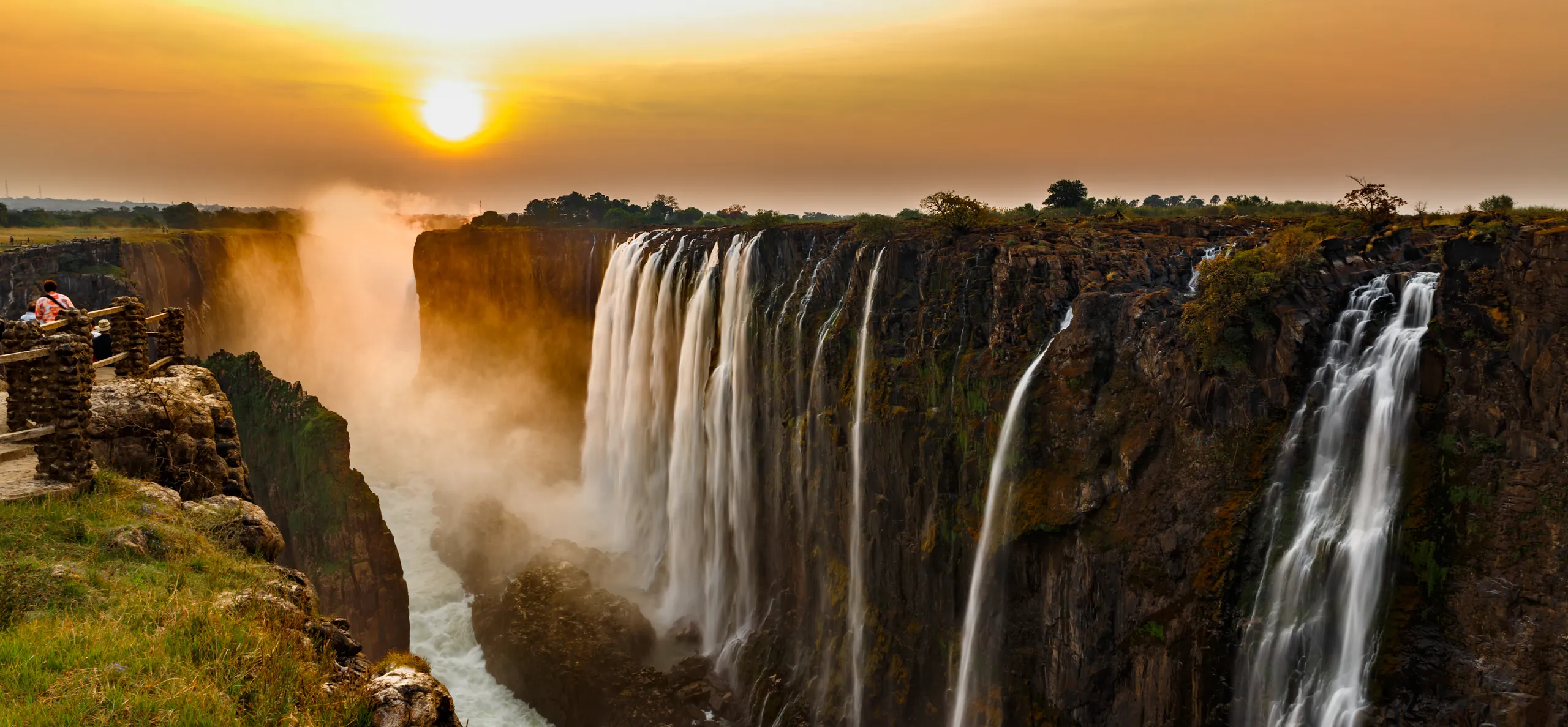 Victoria Falls & Livingstone