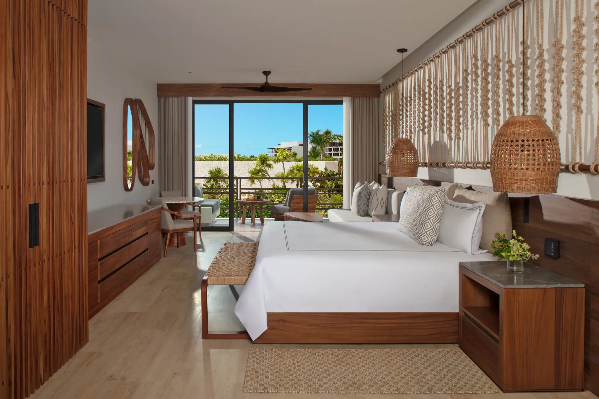 Junior Suite Tropical View