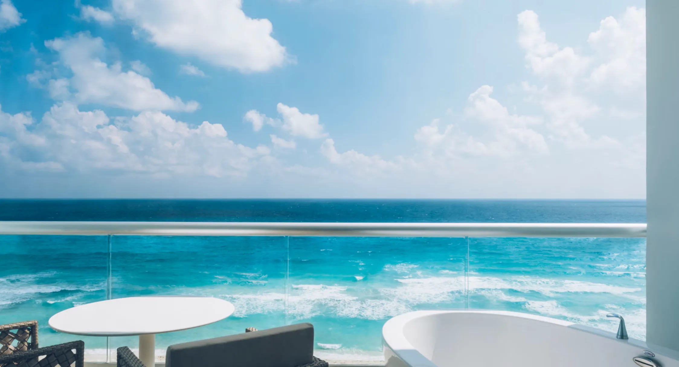 Junior Suite Ocean Front Panoramic