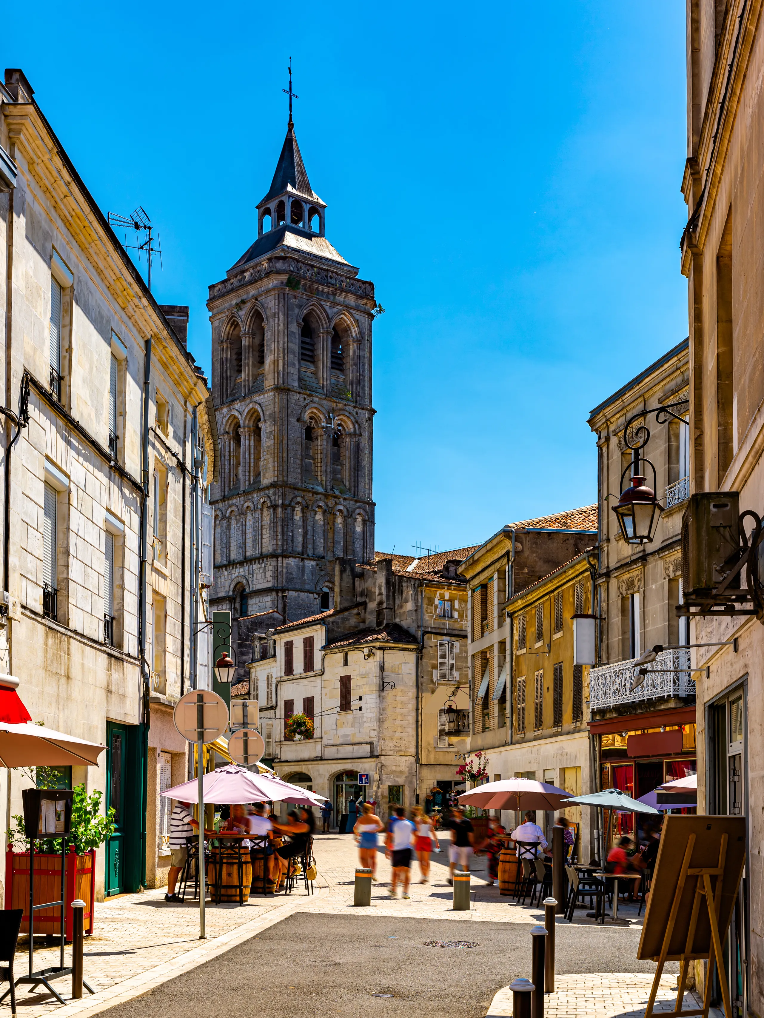 Cognac — Houses, Workshops & the Art of Craft